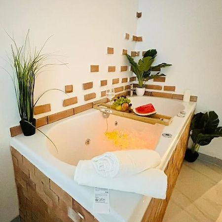Studio Love Jacuzzi 마르세유 외부 사진